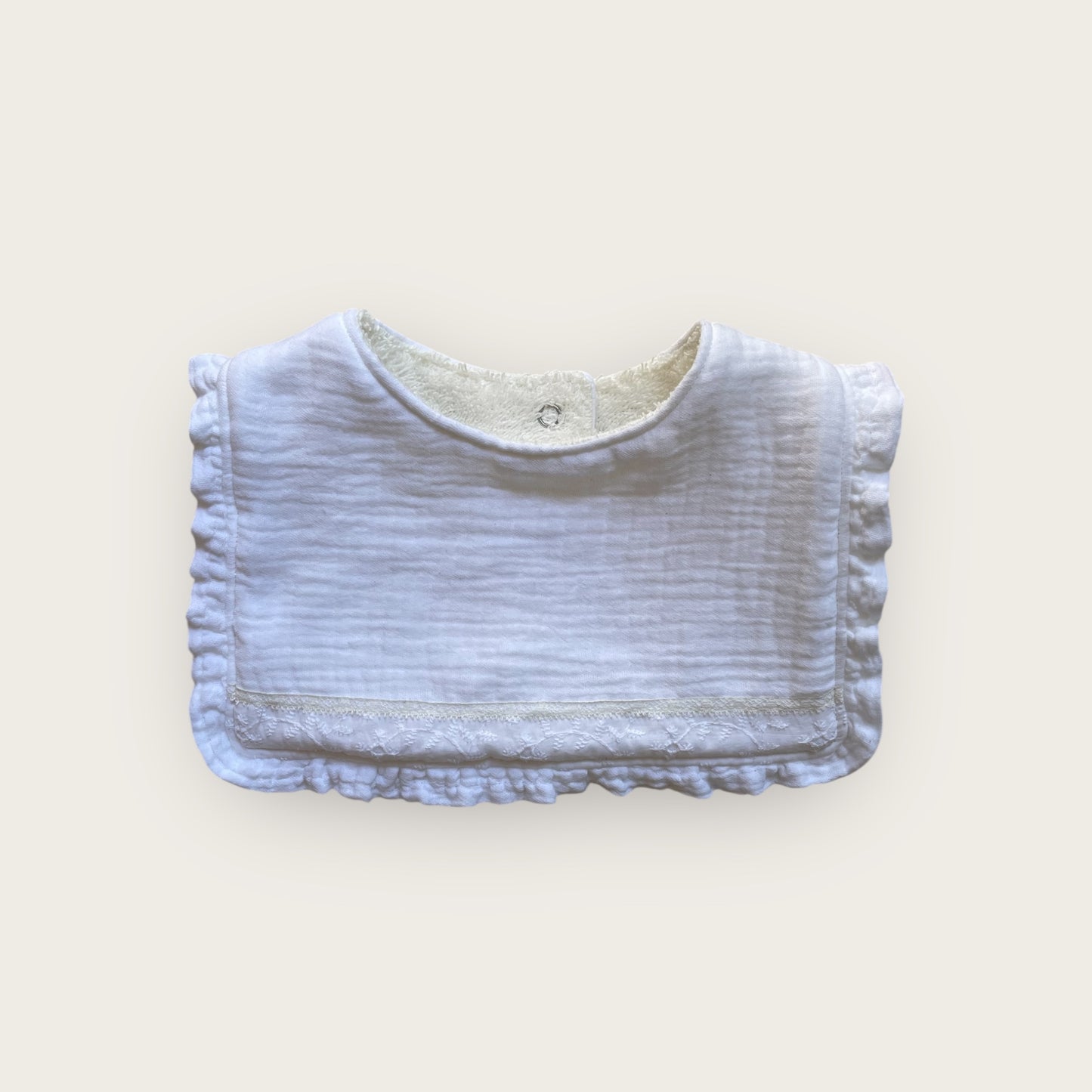 Bavoir Chic Broderie anglaise